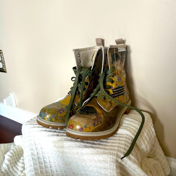 DOGO Klimt Combat Boots, size 8.5 - Picture 1 of 8
